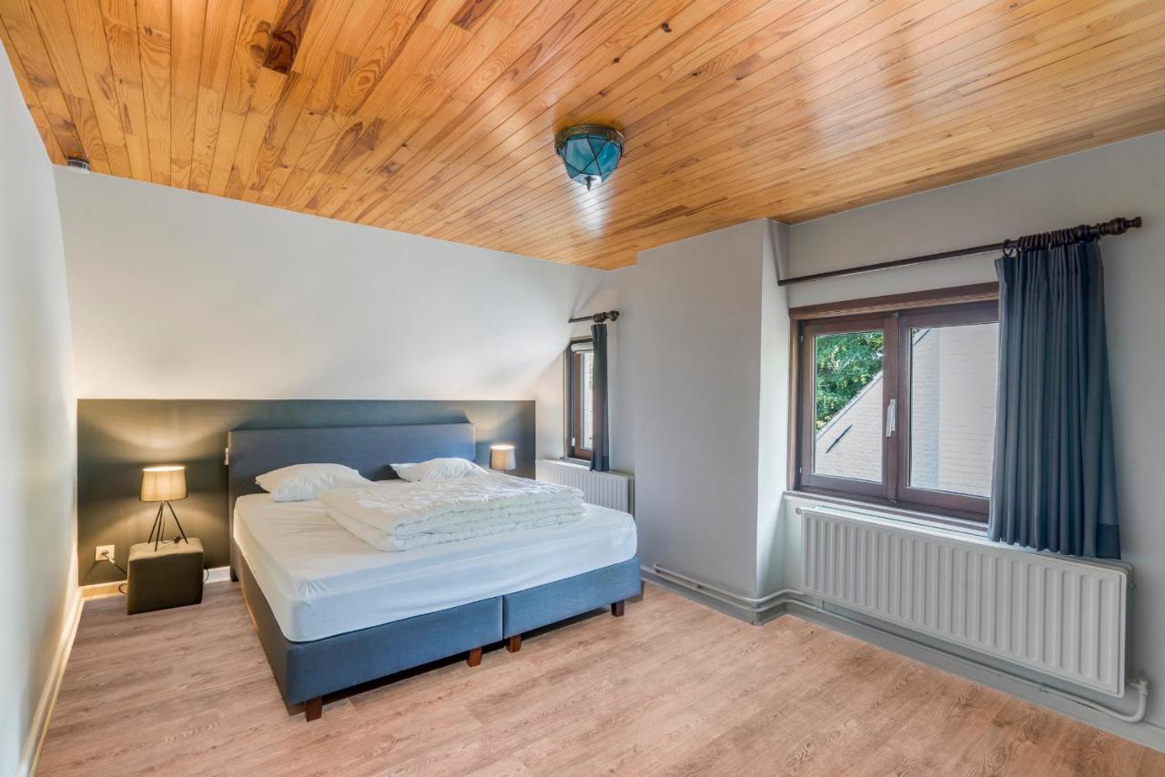 Fantastische Vakantiewoning Aan Het Bos Wingene Luaran gambar